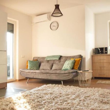 5 Dream Apartment 5 Cu Parcare Privata 오라데아 외부 사진